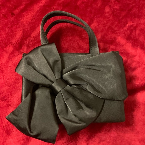 Black Small Evening Party Box Purse with Large Bow Detail and Hand Strap - Picture 1 of 7